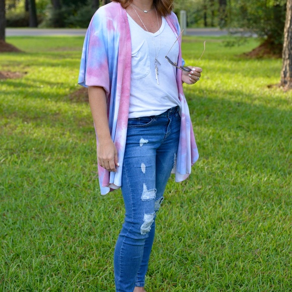 Chris & Carol Tie Dye Short Sleeve Kimono - Picture 2 of 2